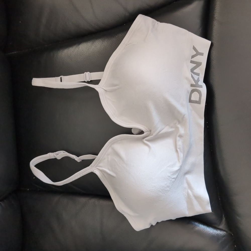 XL: Ladies DKNY Bra